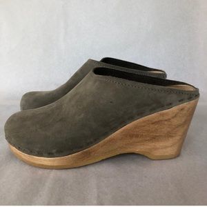 No. 6 New School Clog on Wedge in Storm